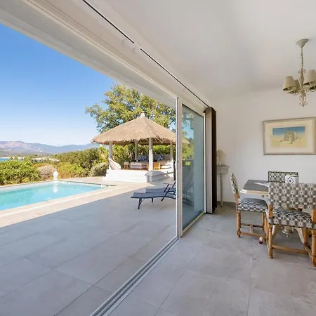 Ferienhaus Des Orangers - Vue Avec Piscine *