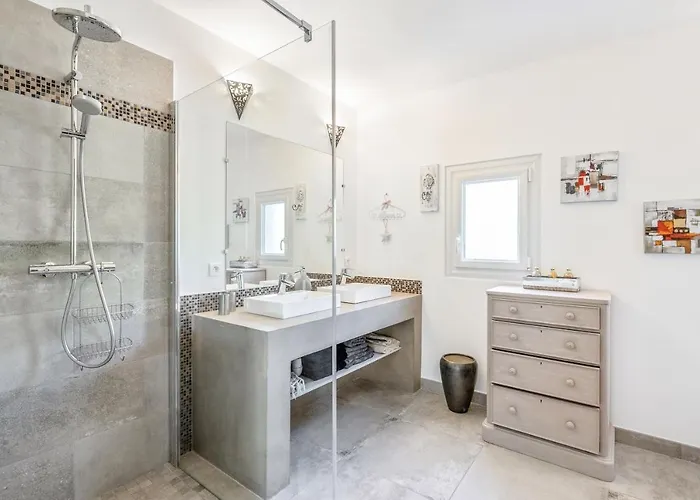 Des Orangers - Vue Avec Piscine בית נופש *