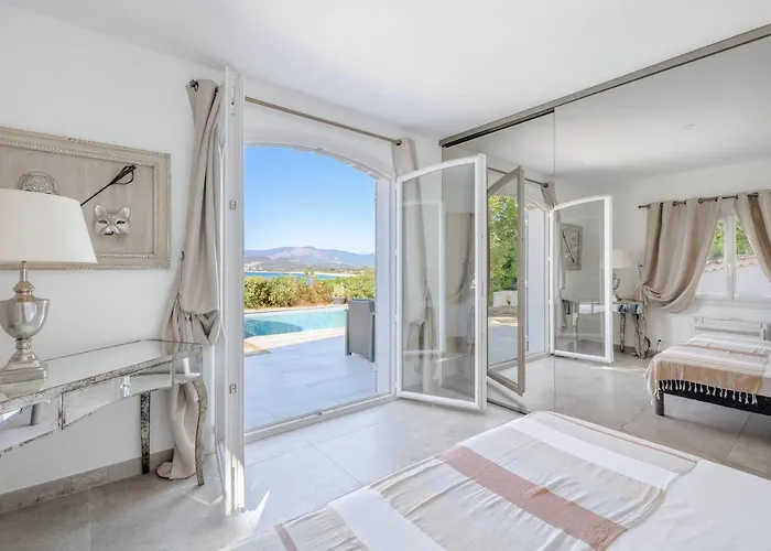 Des Orangers - Vue Avec Piscine בית נופש *