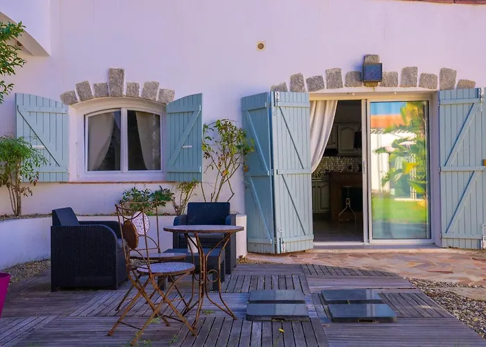 בית נופש Des Orangers - Vue Avec Piscine